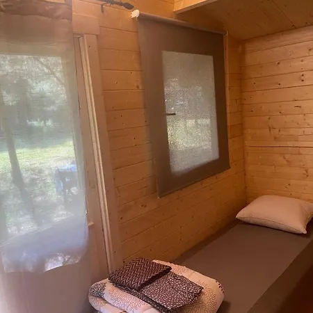 домик на чудском озере בית נופש